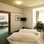 Post Hotel 4*