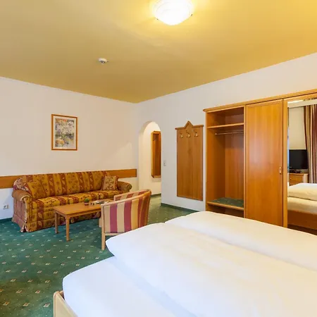 Post Hotel 4*