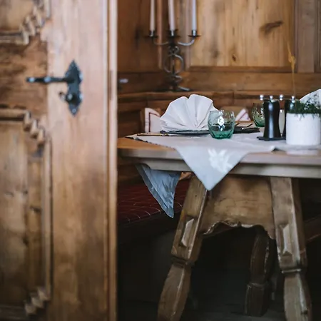 Post فندق سانكت أنتون ام ارلبرغ