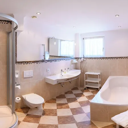 酒店 珀斯特酒店 4*