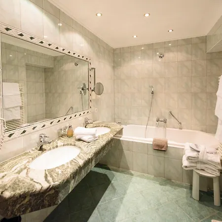 Post Hotel 4*